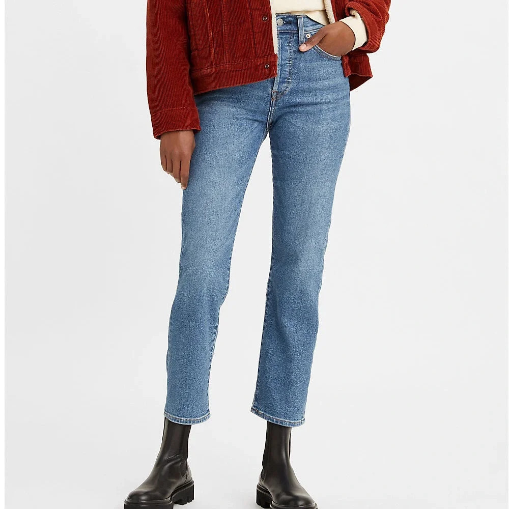 Levi's Women's Wedgie Straight Fit Jeans in Love in the Mist Size 32